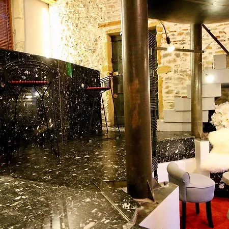 Le Clos De Sainte Croix Apartment *