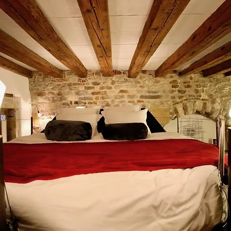 Apartment Le Clos De Sainte Croix