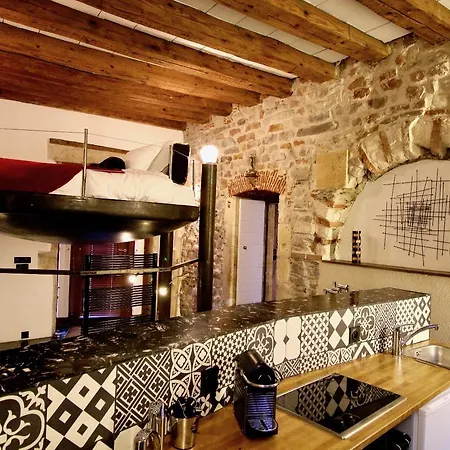 Le Clos De Sainte Croix Апартаменты