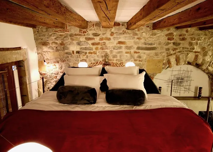 Le Clos De Sainte Croix *